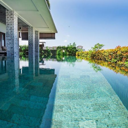 The Ocean Views Luxury Villas & Apartment Улувату Экстерьер фото